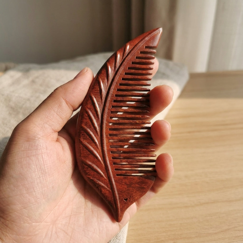 Mộc Maple – Lược Gỗ Lá Phong Khắc Thủ Công | Maple Leaf Wooden Comb
